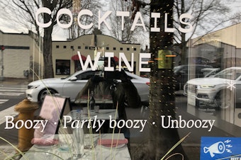 caption: Kamp Social House in Seattle advertises drinks that range from boozy to unboozy.