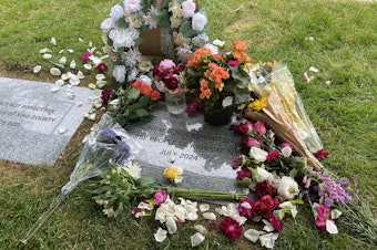 caption: During a indigent remains ceremony at Mt. Olivet Cemetery in Renton, Washington, the King County Medical Examiner's Office honored the lives of 405 residents.